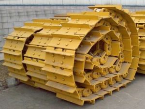 KOMATSU D65 undercarriage parts track assy track pad track shoe track link