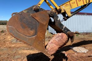 excavator thumb 